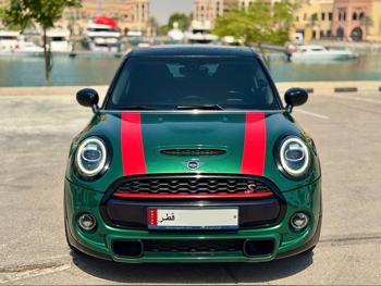 ميني  كوبر  اس  2021  اوتوماتيك  60,000 كم  4 سلندر  سحب امامي  هاتشباك  أخضر