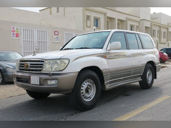 تويوتا  لاند كروزر  جي اكس ار  2004  اوتوماتيك  146,000 كم  6 سلندر  دفع رباعي  اس يو في  أبيض