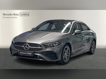 مرسيدس - بنز  ايه - كلاس  200  2025  اوتوماتيك  6,900 كم  4 سلندر  سحب امامي  سيدان  رمادي  تحت الضمان