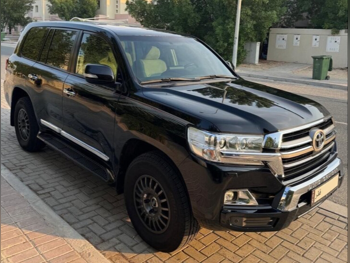 Toyota Land Cruiser GXR 2019 Automatic 128,000 Km 6 Cylinder Four Wheel Drive (4WD) SUV Black