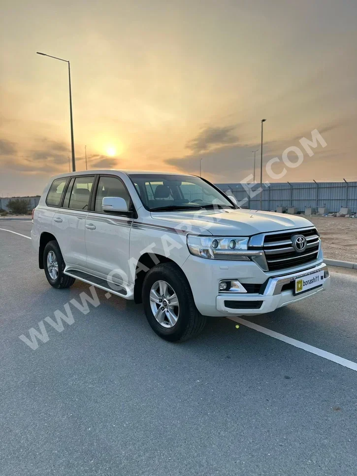 Toyota  Land Cruiser  GXR  2020  Automatic  362,000 Km  6 Cylinder  Four Wheel Drive (4WD)  SUV  White