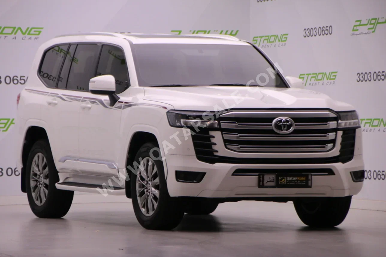 Toyota Land Cruiser GXR Twin Turbo 2022 Automatic 180,000 Km 6 Cylinder Four Wheel Drive (4WD) SUV White