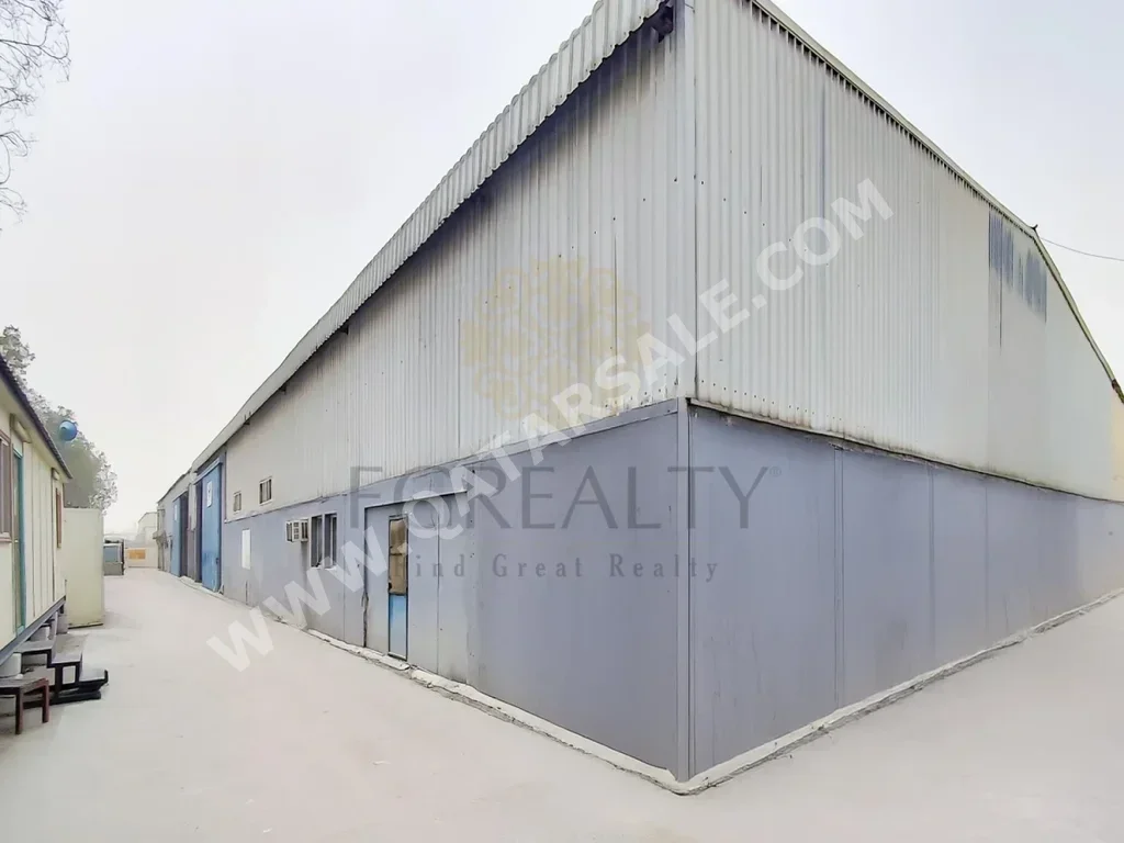 Warehouses & Stores - Al Rayyan  - Industrial Area  -Area Size: 1800 Square Meter