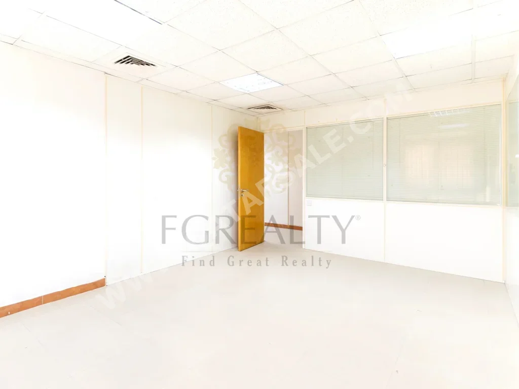 مكاتب تجارية - غير مفروشة  - الدوحة  - مشيرب