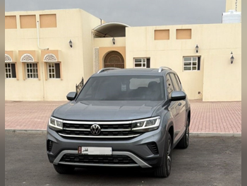 Volkswagen Teramont 2023 Automatic 95,000 Km 6 Cylinder Four Wheel Drive (4WD) SUV Gray With Warranty
