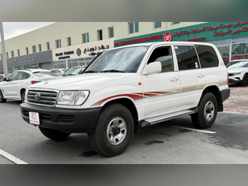 Toyota  Land Cruiser  GX  2003  Manual  174,000 Km  6 Cylinder  Four Wheel Drive (4WD)  SUV  White