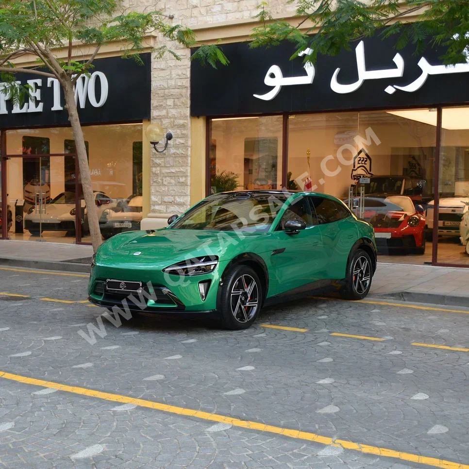 Xiaomi YU7 Max 2025 Automatic 6,110 Km 4 Cylinder Four Wheel Drive (4WD) Sedan Green With Warranty