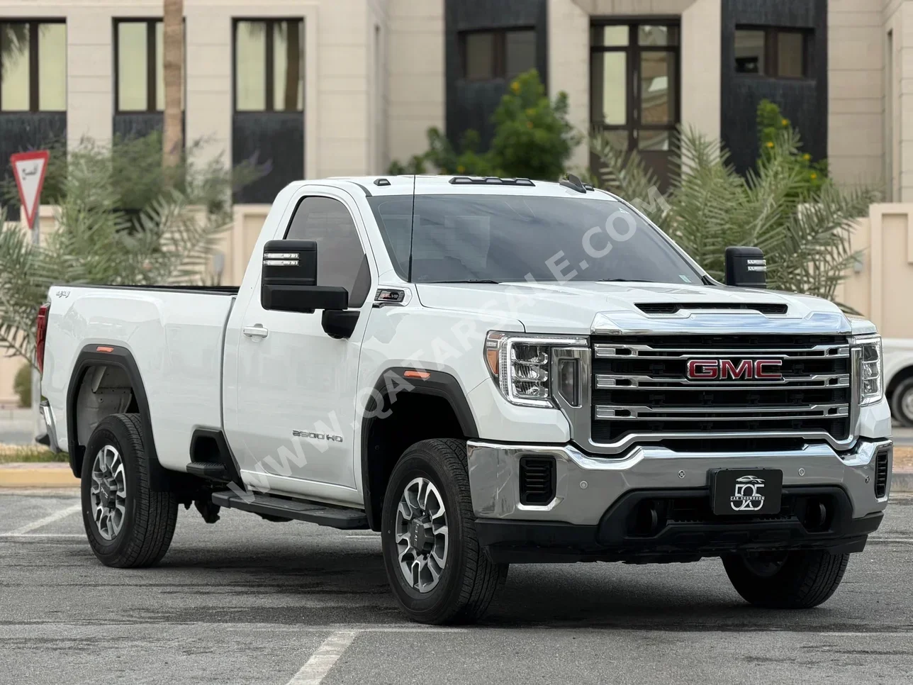 GMC Sierra 2500 HD 2022 Automatic 103,000 Km 8 Cylinder Four Wheel Drive (4WD) Pick Up White With Warranty