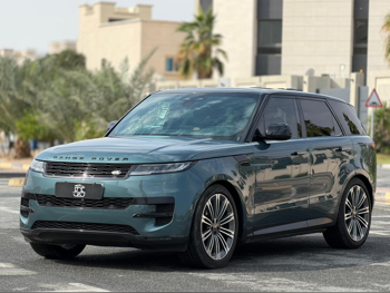 لاند روفر  رنج روفر  سبورت  2024  اوتوماتيك  28,000 كم  6 سلندر  دفع رباعي  اس يو في  أخضر  تحت الضمان