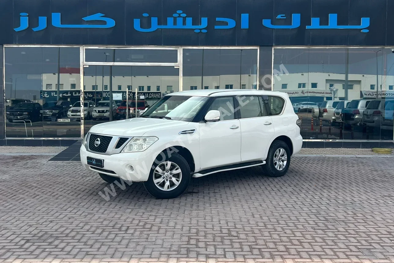 Nissan Patrol SE 2012 Automatic 317,000 Km 8 Cylinder Four Wheel Drive (4WD) SUV White