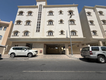 مباني ,ابراج ومجمعات - سكن عائلي - الدوحة - فريج بن عمران للبيع