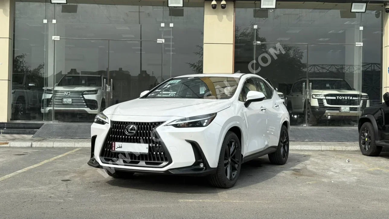 لكزس ان اكس 350 2025 اوتوماتيك 0 كم 4 سلندر دفع كلي مستمر اس يو في أبيض تحت الضمان