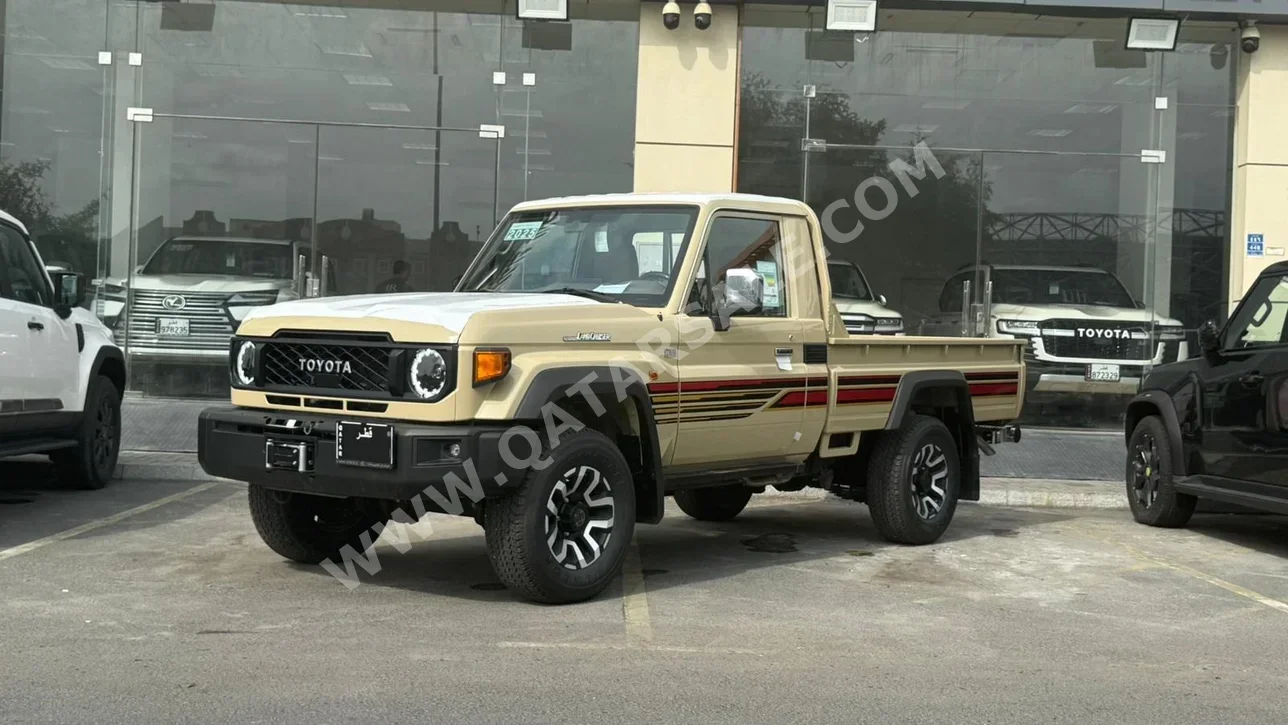 Toyota Land Cruiser LX 2025 Manual 0 Km 6 Cylinder Four Wheel Drive (4WD) Pick Up Beige With Warranty