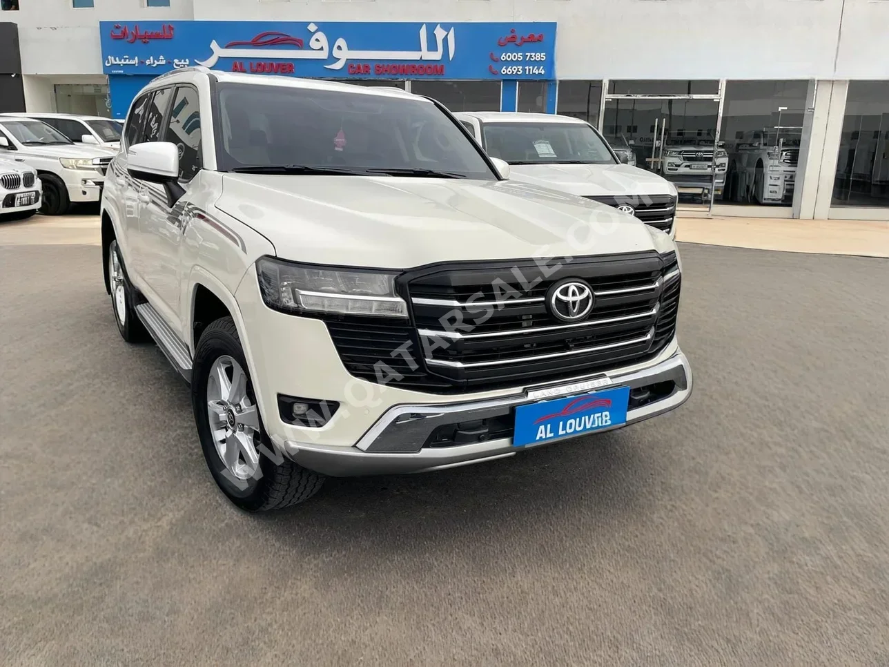 تويوتا  لاند كروزر  جي اكس  2022  اوتوماتيك  92,000 كم  6 سلندر  دفع رباعي  اس يو في  أبيض