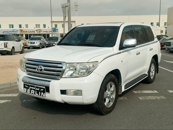 Toyota  Land Cruiser  VXR  2008  Automatic  631,000 Km  8 Cylinder  Four Wheel Drive (4WD)  SUV  White