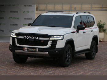 Toyota Land Cruiser GR Sport Twin Turbo 2023 Automatic 49,000 Km 6 Cylinder Four Wheel Drive (4WD) SUV White With Warranty