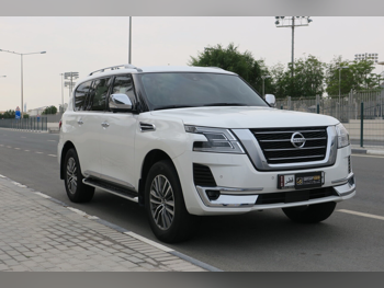 Nissan  Patrol  Platinum  2020  Automatic  102,000 Km  6 Cylinder  Four Wheel Drive (4WD)  SUV  White