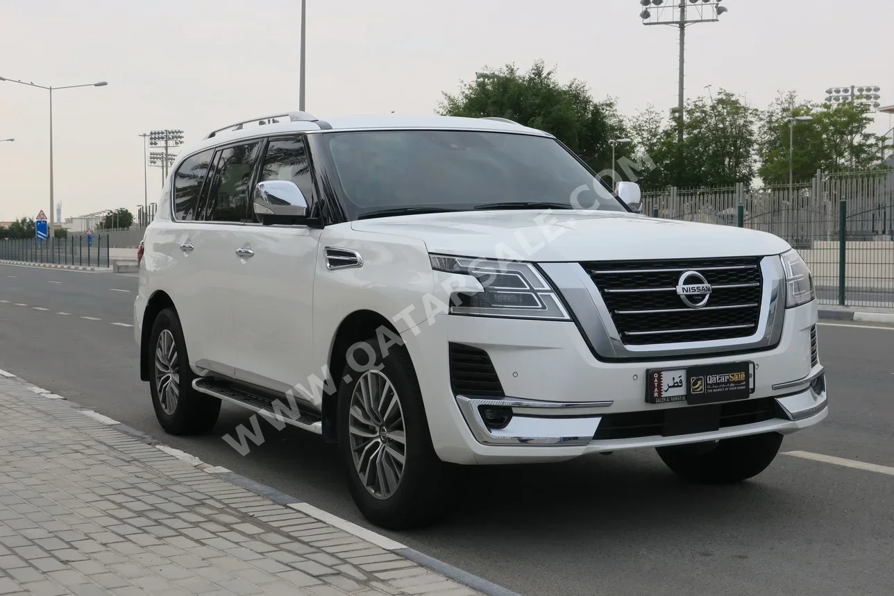 Nissan  Patrol  Platinum  2020  Automatic  102,000 Km  6 Cylinder  Four Wheel Drive (4WD)  SUV  White