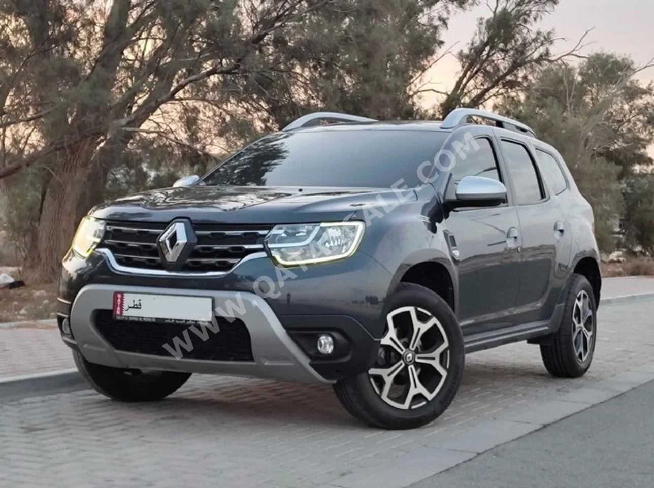 رينو  داستر  2019  اوتوماتيك  70,600 كم  4 سلندر  سحب امامي  اس يو في  رمادي غامق