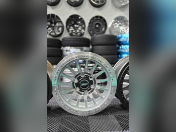 Tire & Rims Made in China /  4 Seasons  285 mm  17"