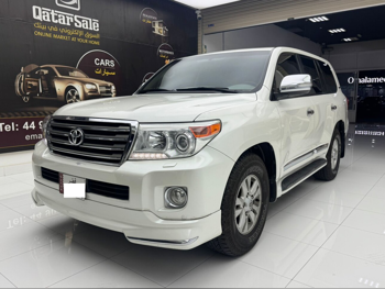 Toyota Land Cruiser GXR 2015 Automatic 385,000 Km 6 Cylinder Four Wheel Drive (4WD) SUV White