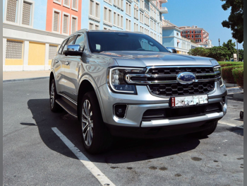 Ford  Everest  2025  Automatic  20,000 Km  4 Cylinder  Four Wheel Drive (4WD)  SUV  Silver  With Warranty