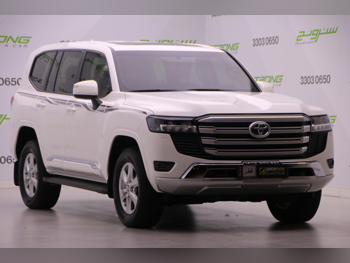 Toyota Land Cruiser GXR 2024 Automatic 45,000 Km 6 Cylinder Four Wheel Drive (4WD) SUV White With Warranty