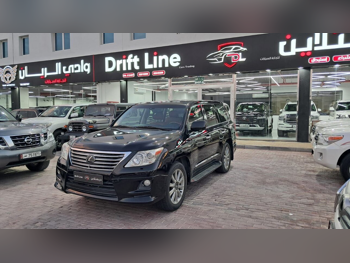 Lexus  LX  570  2011  Automatic  223,000 Km  8 Cylinder  Four Wheel Drive (4WD)  SUV  Black