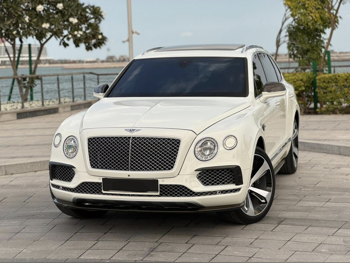 Bentley Bentayga 2017 Automatic 99,000 Km 8 Cylinder Four Wheel Drive (4WD) SUV White