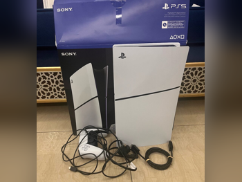 Video Games Consoles - Sony - PlayStation 5 Digital - 1 TB -Included Controllers: 1