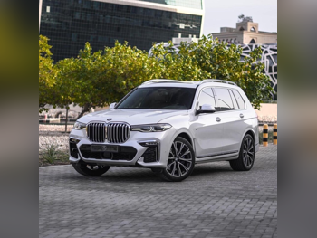 بي ام دبليو  اكس 7  2019  اوتوماتيك  85,000 كم  8 سلندر  دفع كلي مستمر  اس يو في  أبيض  تحت الضمان