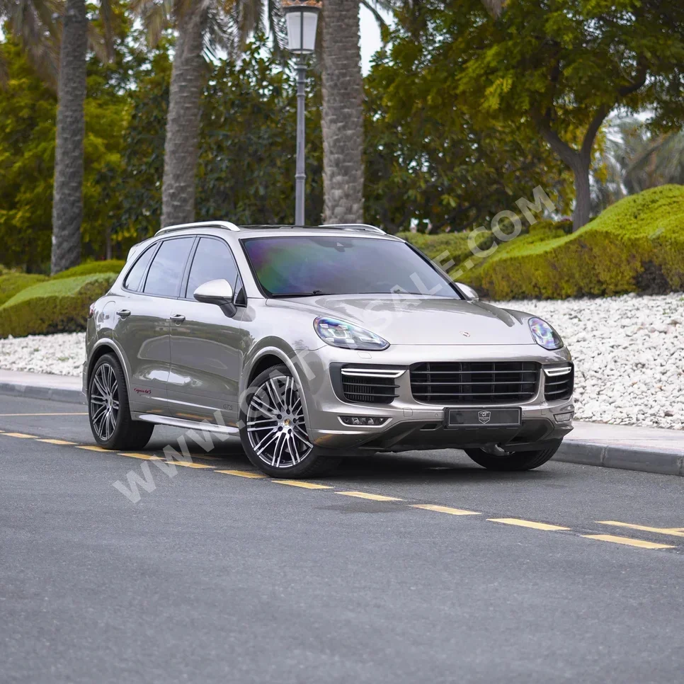 بورش  كيان  جي تي اس  2016  اوتوماتيك  65,000 كم  8 سلندر  دفع رباعي  اس يو في  فضي  تحت الضمان