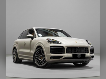 Porsche  Cayenne  S  2022  Automatic  18,000 Km  6 Cylinder  All Wheel Drive (AWD)  SUV  White  With Warranty