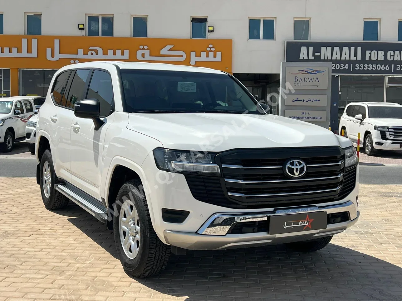 تويوتا  لاند كروزر  جي اكس  2025  اوتوماتيك  16,000 كم  6 سلندر  دفع رباعي  اس يو في  أبيض  تحت الضمان