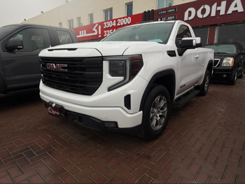 جي ام سي  سييرا  اليفيشن  2024  اوتوماتيك  70,000 كم  8 سلندر  دفع رباعي  بيكب  أبيض