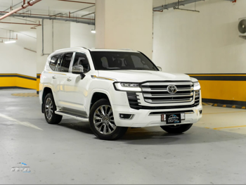 تويوتا  لاند كروزر  في اكس ار توين توربو  2022  اوتوماتيك  50,000 كم  6 سلندر  دفع رباعي  اس يو في  أبيض  تحت الضمان