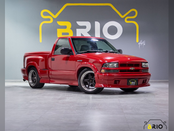 Chevrolet  SSR  1999  Automatic  175,000 Km  6 Cylinder  Four Wheel Drive (4WD)  Pick Up  Red