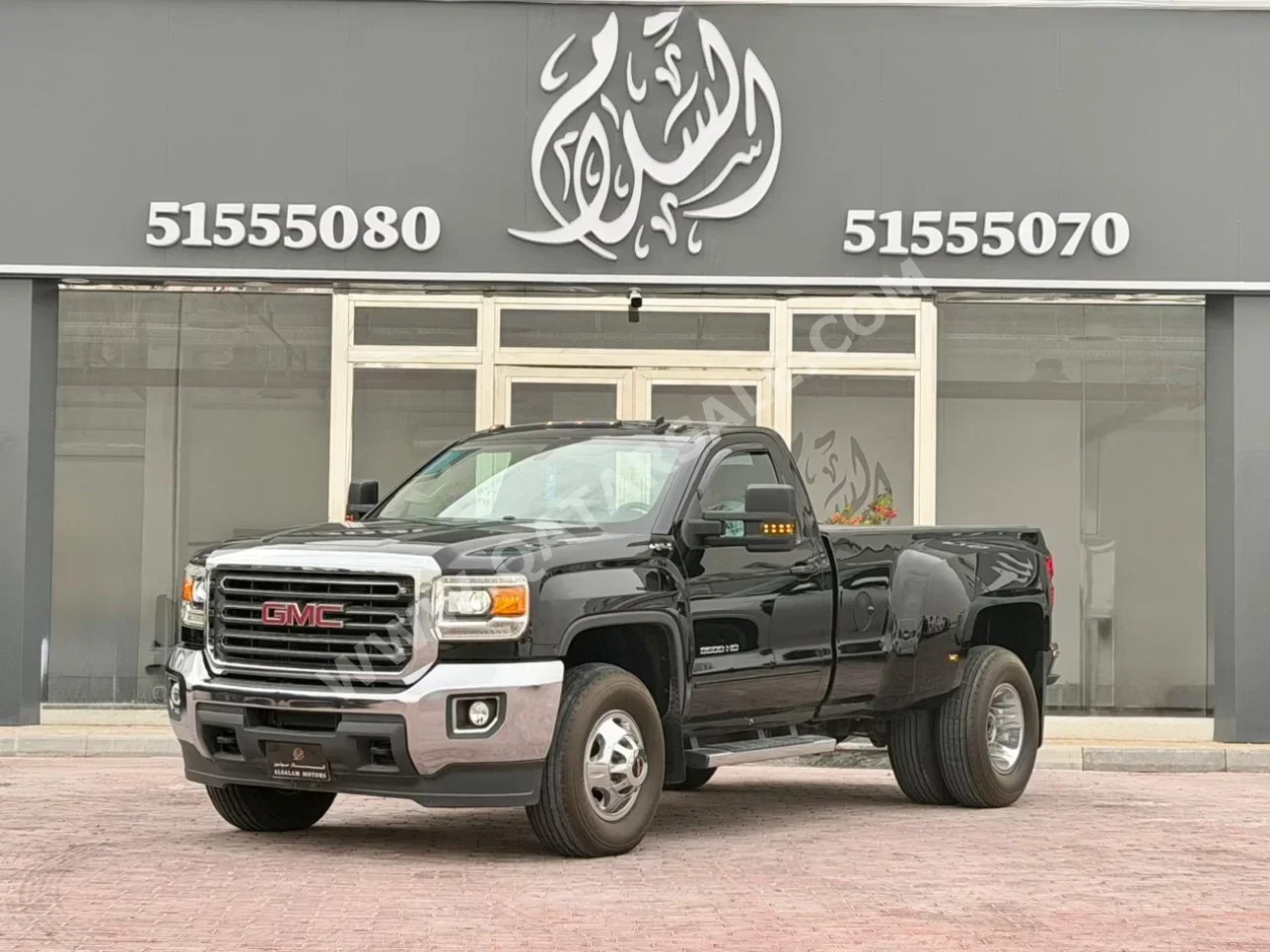 جي ام سي  سييرا  3500 HD  2018  اوتوماتيك  50,000 كم  8 سلندر  دفع رباعي  بيكب  أسود
