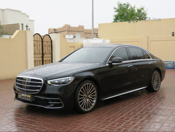 مرسيدس - بنز  اس - كلاس  450  2021  اوتوماتيك  35,000 كم  6 سلندر  دفع خلفي  سيدان  أسود