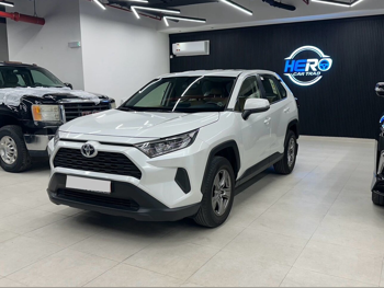Toyota  Rav 4  2023  Automatic  21,500 Km  4 Cylinder  All Wheel Drive (AWD)  SUV  White  With Warranty