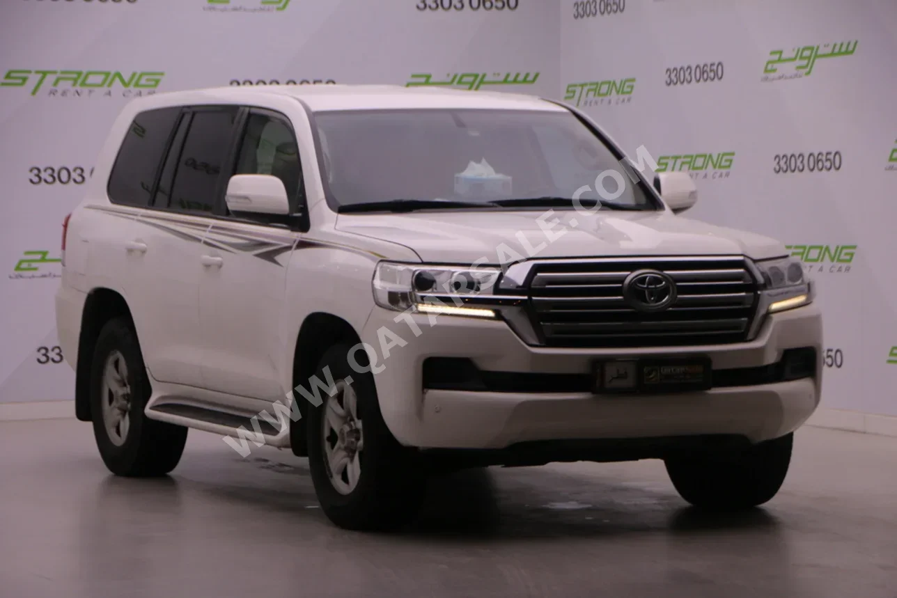 Toyota Land Cruiser GXR 2018 Automatic 247,000 Km 6 Cylinder Four Wheel Drive (4WD) SUV Pearl