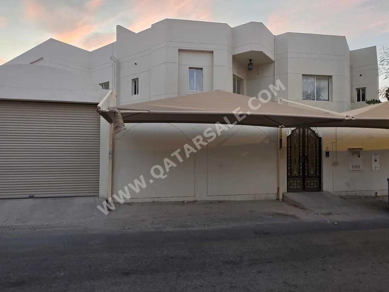 Family Residential - Not Furnished - Al Rayyan - Al Maamoura - 5 Bedrooms