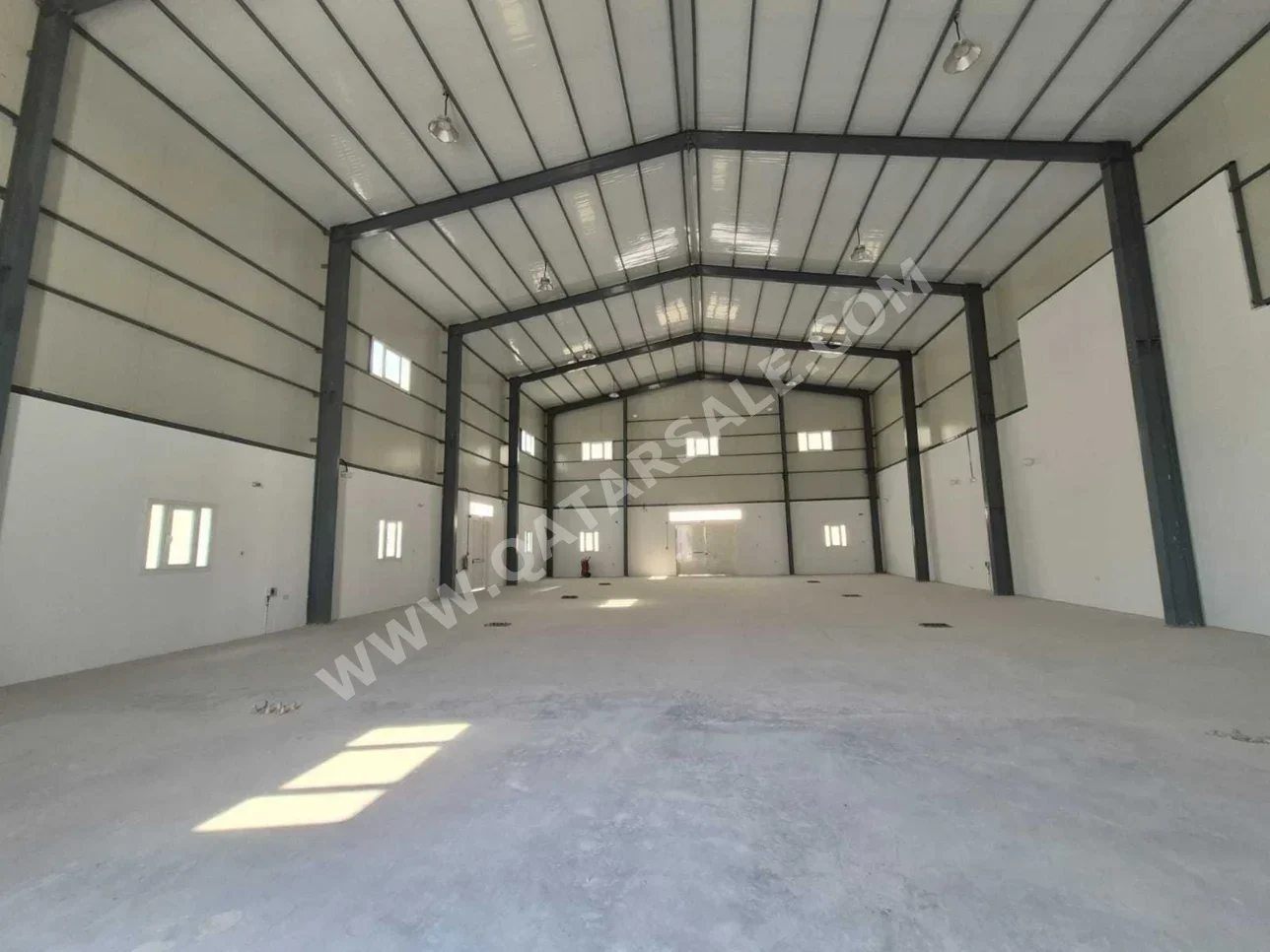 Warehouses & Stores - Al Wakrah  - Barkit Al Awamer  -Area Size: 1100 Square Meter