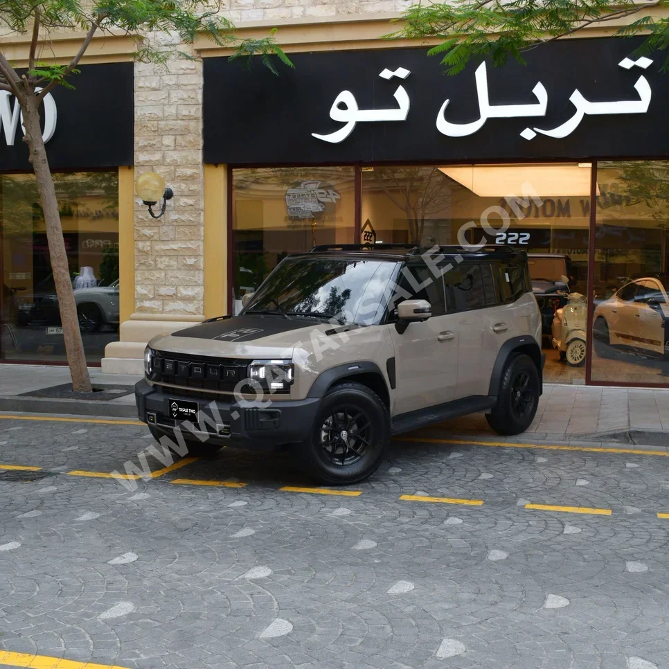 Jetour  T2  Luxury  2024  Automatic  41,000 Km  4 Cylinder  Four Wheel Drive (4WD)  SUV  Beige