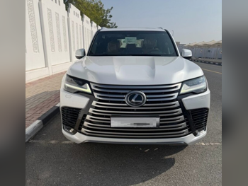 Lexus  LX  600 Luxury  2022  Automatic  85,000 Km  6 Cylinder  Four Wheel Drive (4WD)  SUV  Pearl  With Warranty