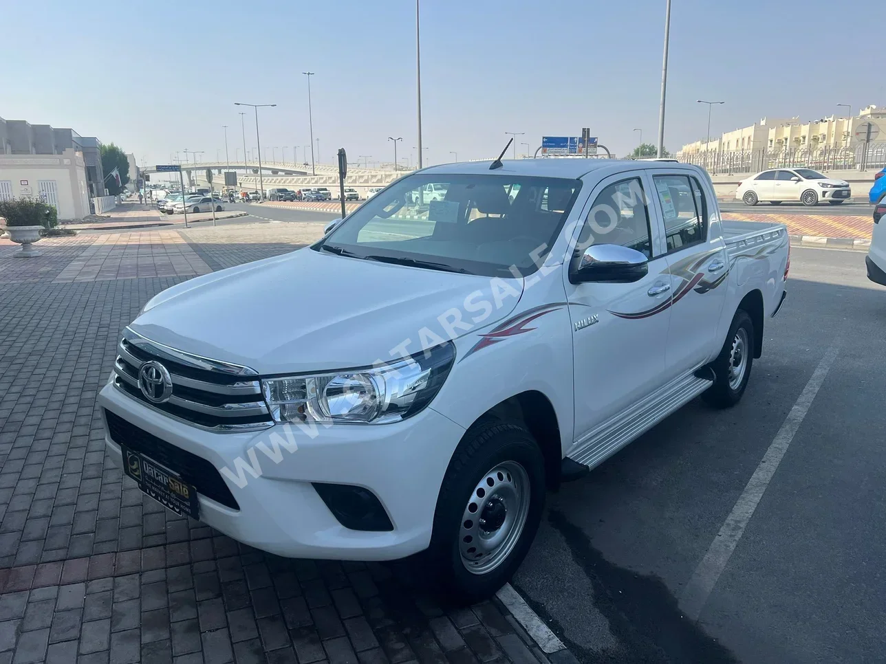 Toyota  Hilux  2026  Automatic  0 Km  4 Cylinder  Four Wheel Drive (4WD)  Pick Up  White  With Warranty