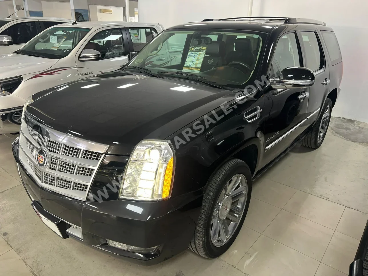 Cadillac Escalade 2013 Automatic 123,000 Km 8 Cylinder Four Wheel Drive (4WD) SUV Black