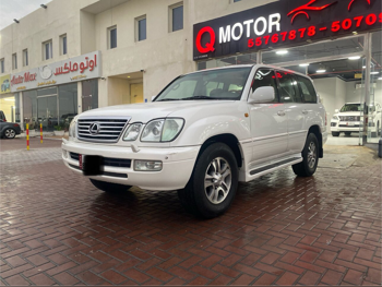 Lexus  LX  470  2006  Automatic  277,000 Km  8 Cylinder  Four Wheel Drive (4WD)  SUV  White