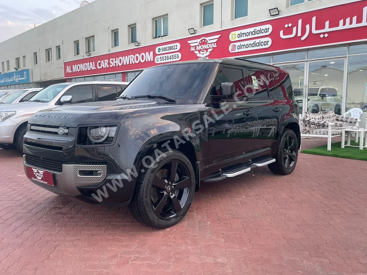 Land Rover  Defender  110 HSE  2025  Automatic  16,000 Km  6 Cylinder  Four Wheel Drive (4WD)  SUV  Black  With Warranty