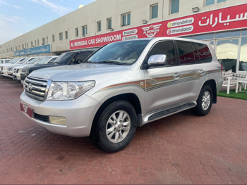 Toyota  Land Cruiser  GXR  2009  Automatic  490,000 Km  6 Cylinder  Four Wheel Drive (4WD)  SUV  Silver